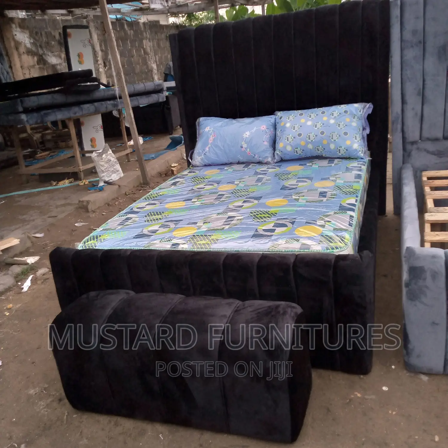 Quality 4.5x6ft Bedframe With High Padded Back Rest