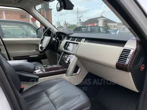 Land Rover Range Rover Vogue 2015 White