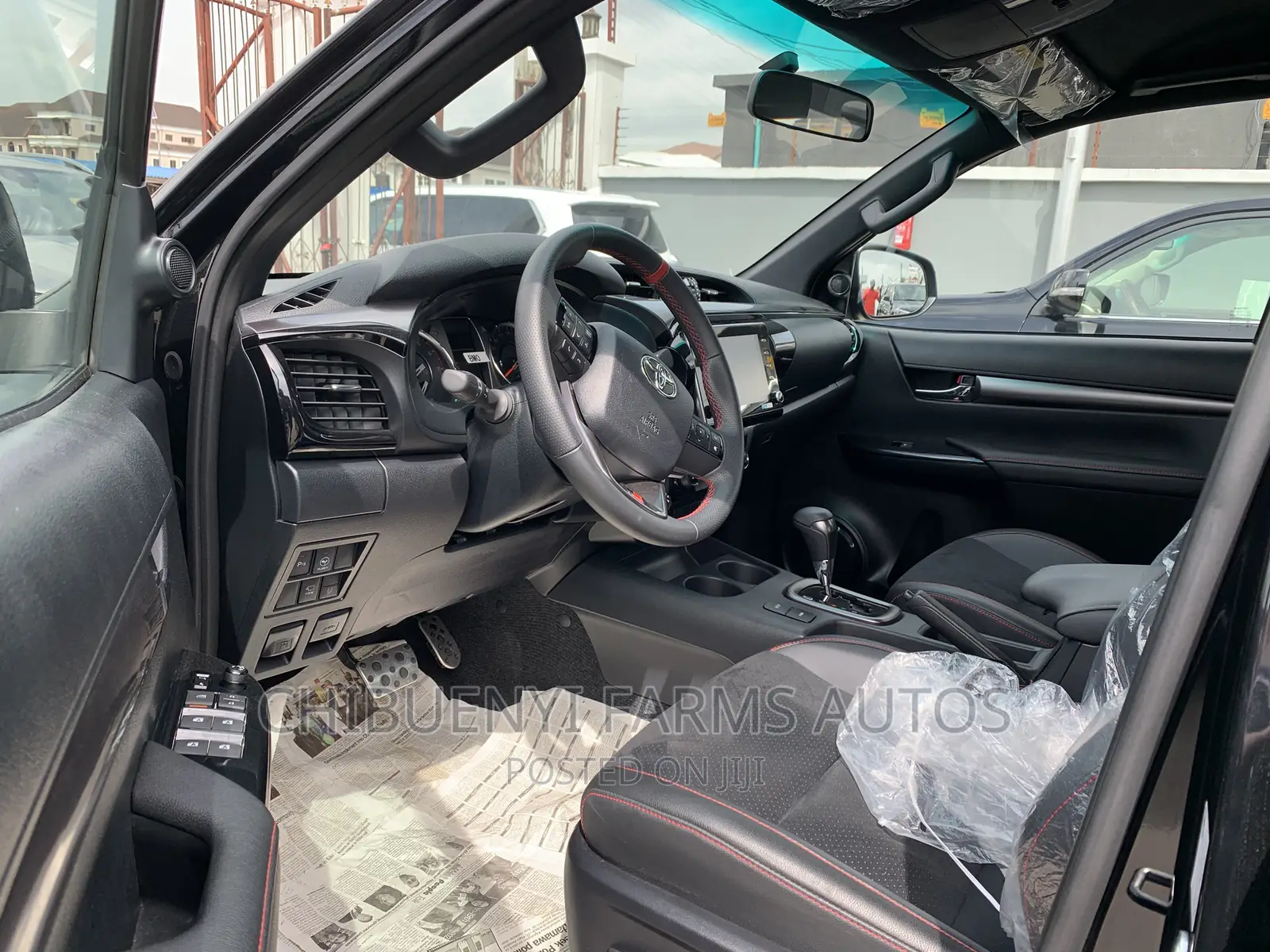 New Toyota Hilux 2023 Black