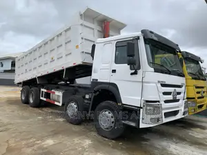 HOWO TRUCK 12tyres - 45tons