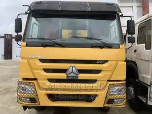 Foreign Used Howo CNHTC Tipper Truck 12 Tires.