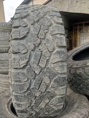 275/70r18 Tokunbo Tires