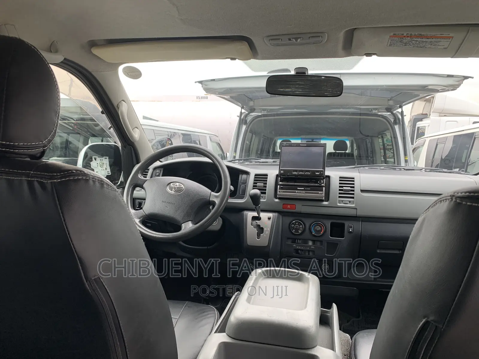 Toyota HiAce 2010 Black