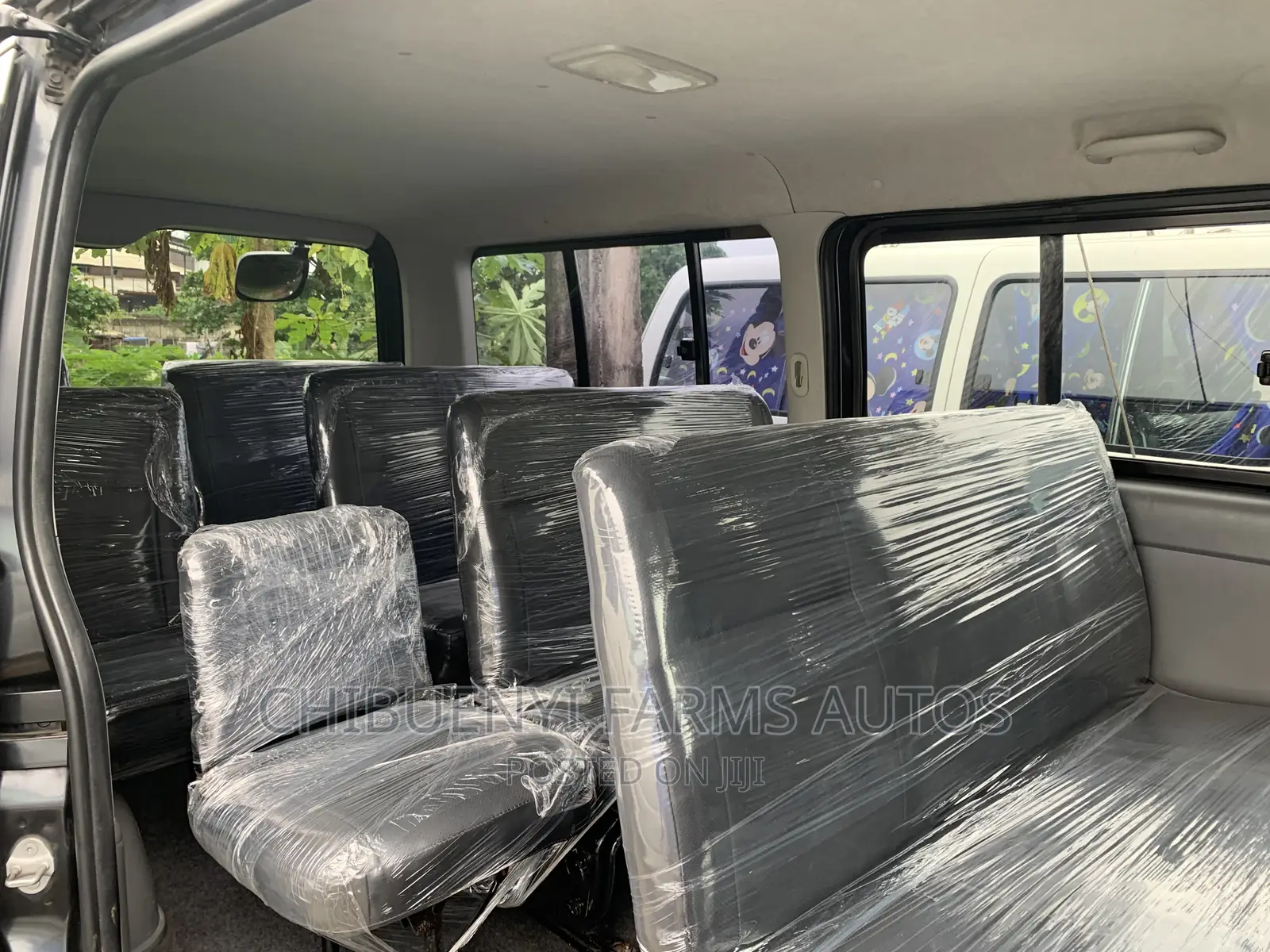 Toyota HiAce 2010 Black