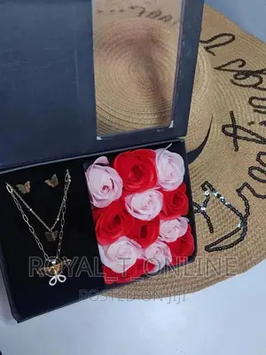 Jewelry Box With Rose Flower.Valentine Gift for Her in Abuja