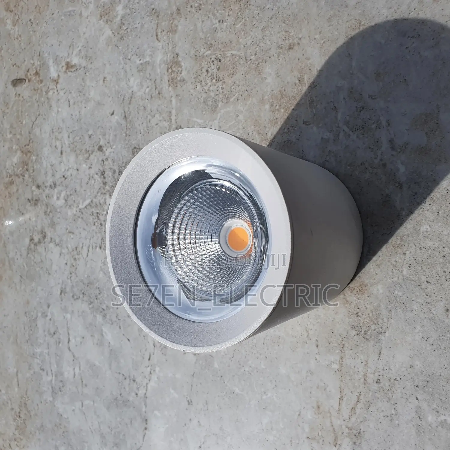 Ceiling Surface Mounting Cob Led Downlight.Round White 15W