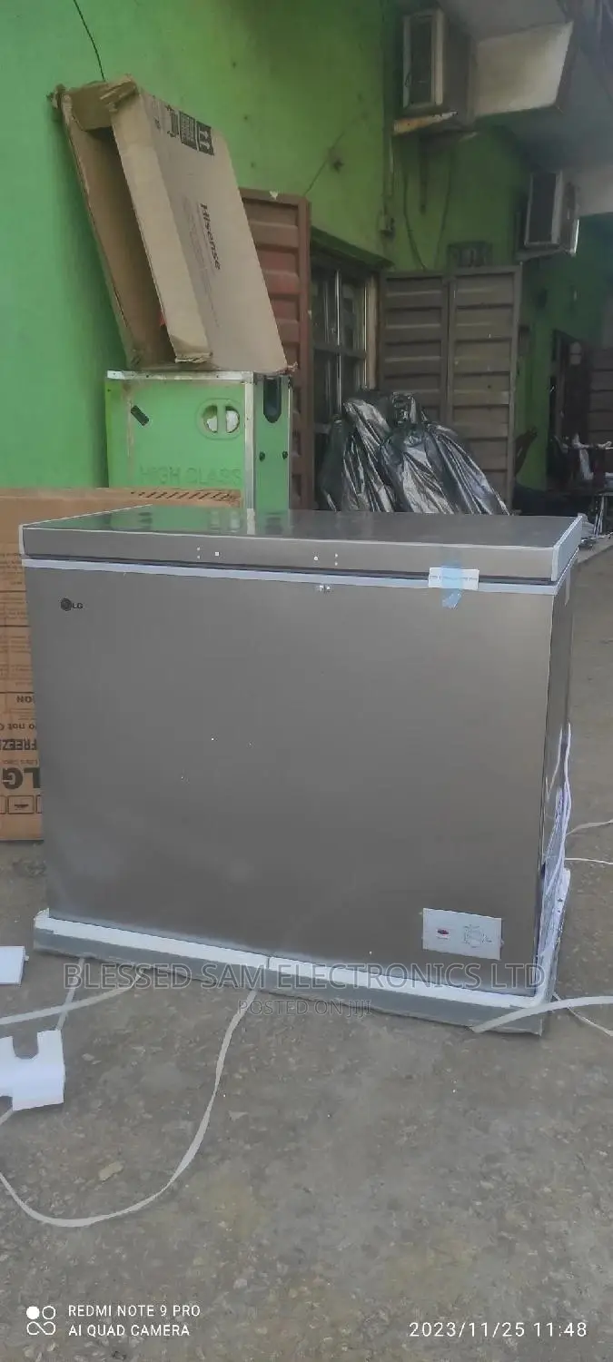 Brand New>Lg Deep Freezer 350l With Double Gas Fast Freezing