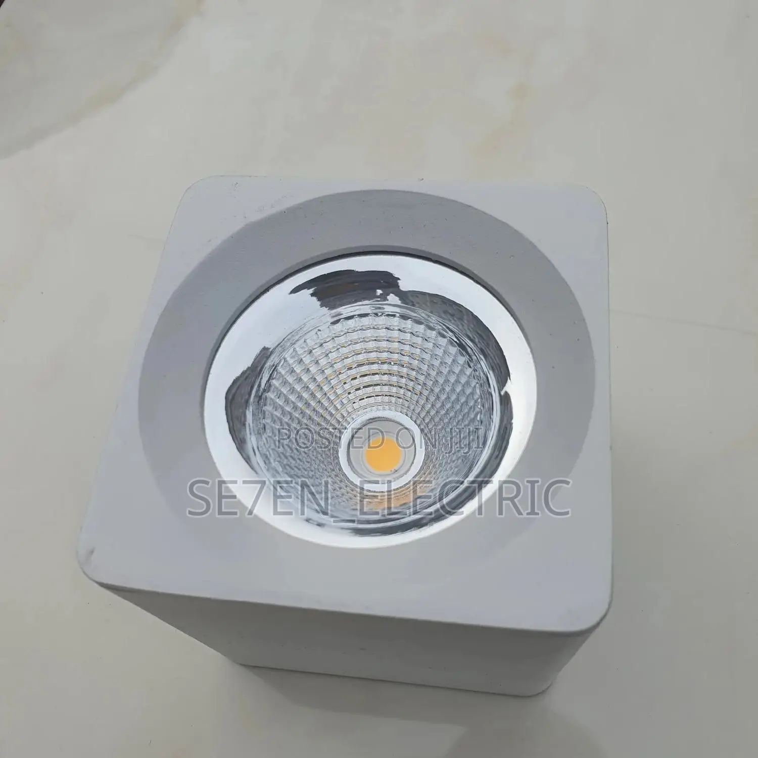 Ceiling Surface Mounting Cob Led Downlight.Square White 10w