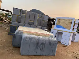 Unique Bedframe Set