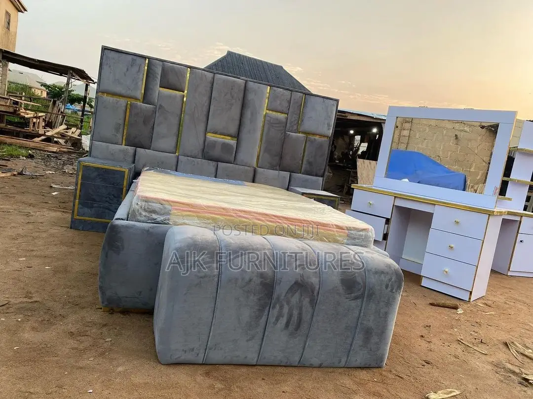 Unique Bedframe Set