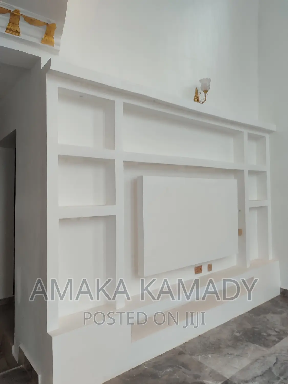Pop TV Console