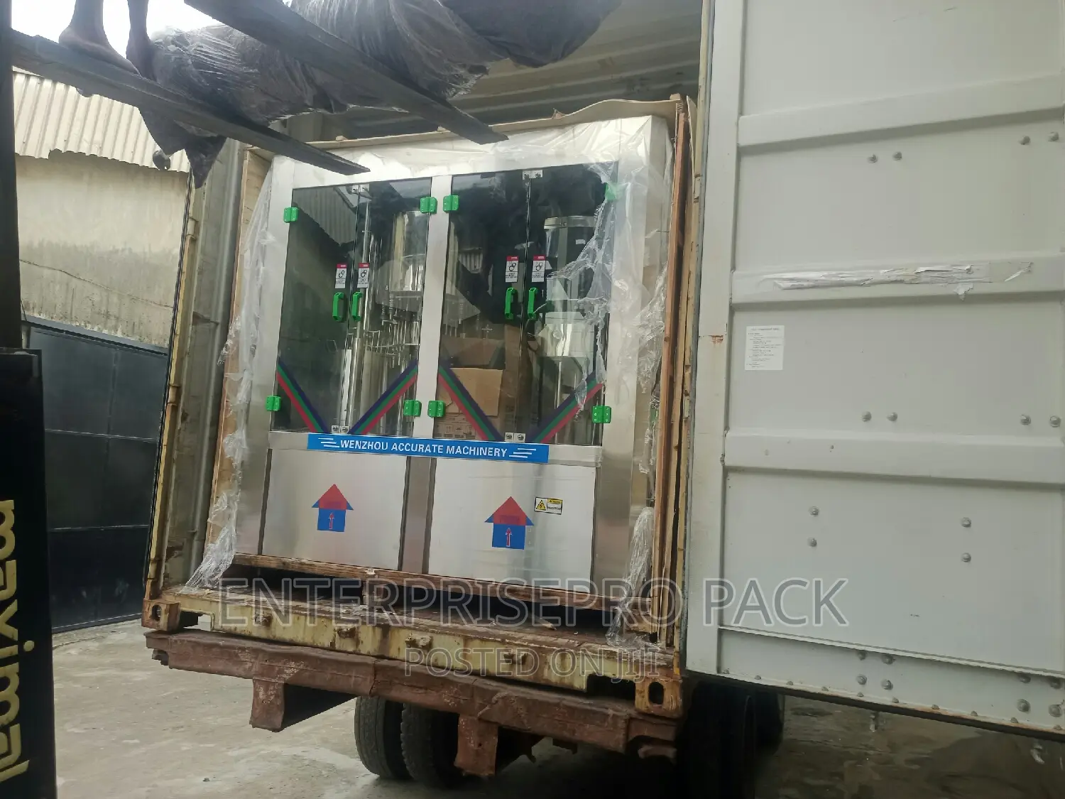 Automatic Bottle Water Filling Machine