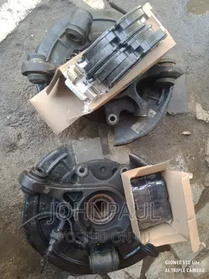 Range Rover Sport Hub and Break Pad Back 2008