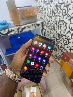 Samsung Galaxy S22+ 5G 128 GB Black