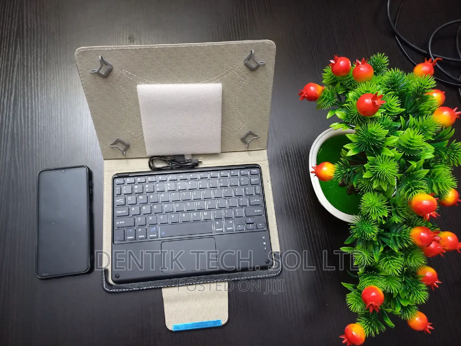 Bluetooth Wireless Keyboard With Touchpad for 9.7 to 11inch