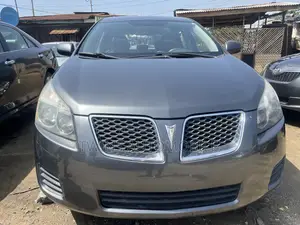 Pontiac Vibe 2010 Gray