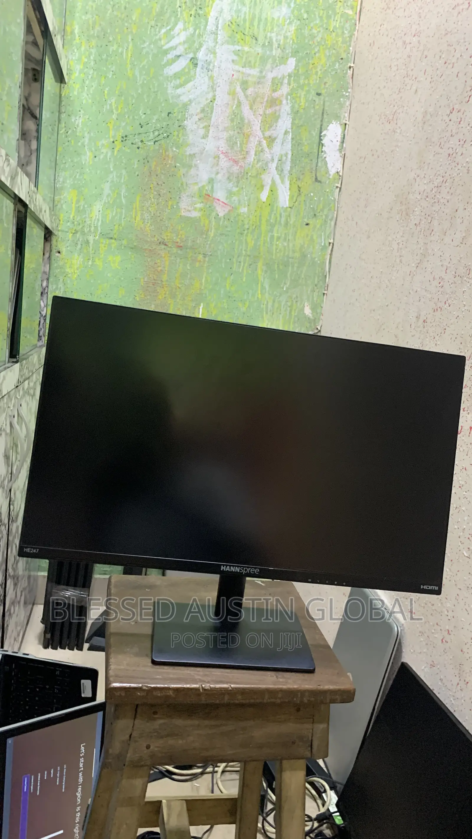24” Frameless Monitor