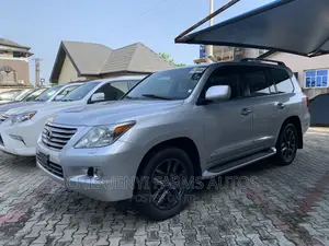 Lexus LX 570 AWD 2015 Silver