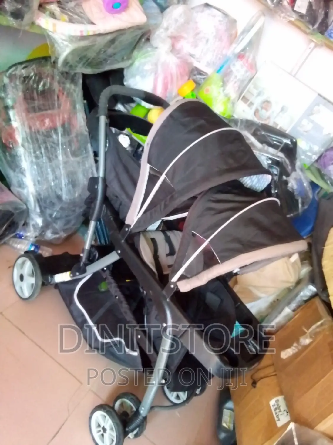 Uk Neatly Used Extremely Double Stroller/Twins Stroller