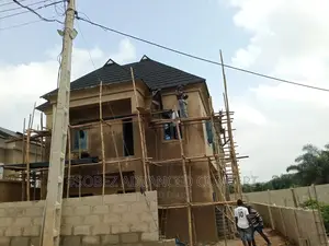 Residential 6 Flats Storey Building