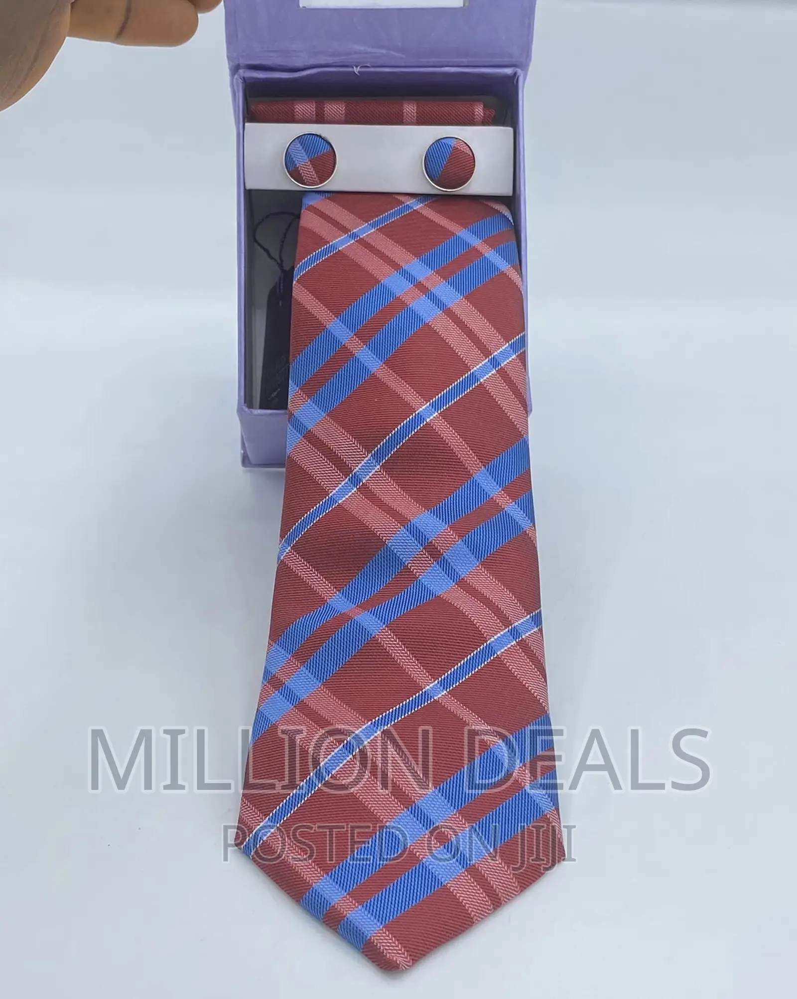 Stylish Classic Multicolor Luxe Men's Tie N Cufflinks