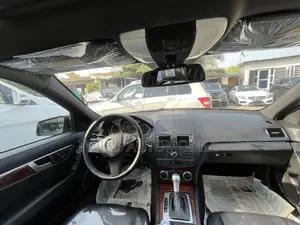 Mercedes-Benz C300 2011 Black