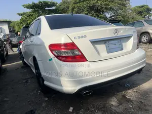 Mercedes-Benz C300 2010 White