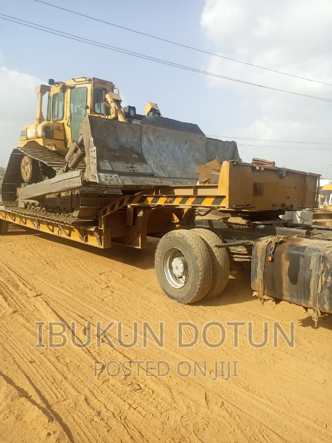 Lowbed Lorry Truc For Hire/Rent