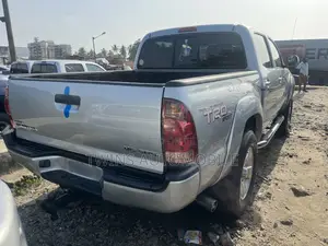 Toyota Tacoma 4x4 Double Cab 2008 Silver