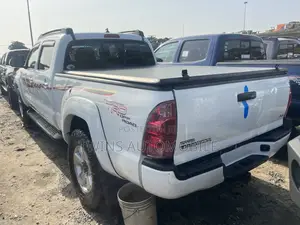 Toyota Tacoma Double Cab V6 Automatic 2012 White
