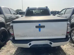 Toyota Tacoma 2013 White