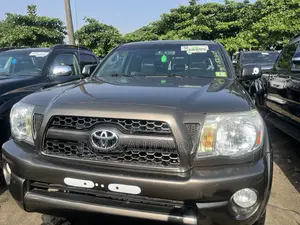 Toyota Tacoma Double Cab V6 Automatic 2011 Beige
