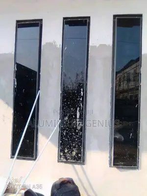 Frameless Cutting Wall Window