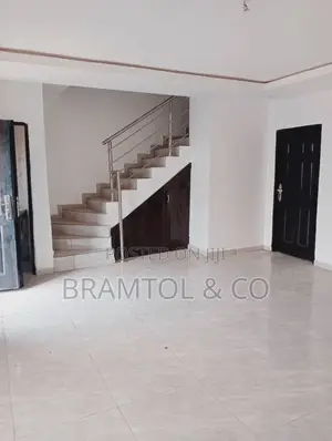 4bdrm Townhouse / Terrace in Brains & Hammers, Life Camp for rent