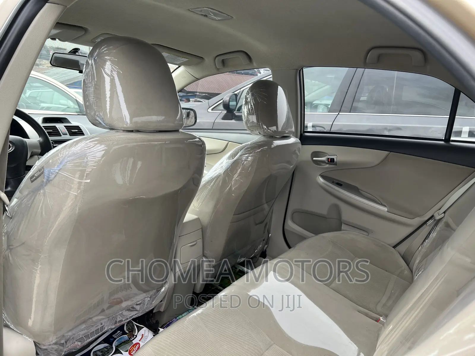 Toyota Corolla 2012 Gold