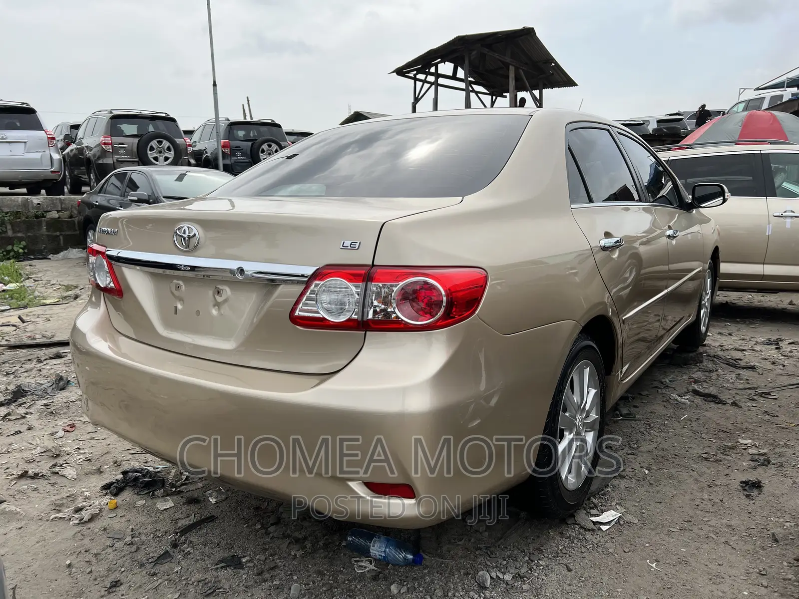 Toyota Corolla 2012 Gold