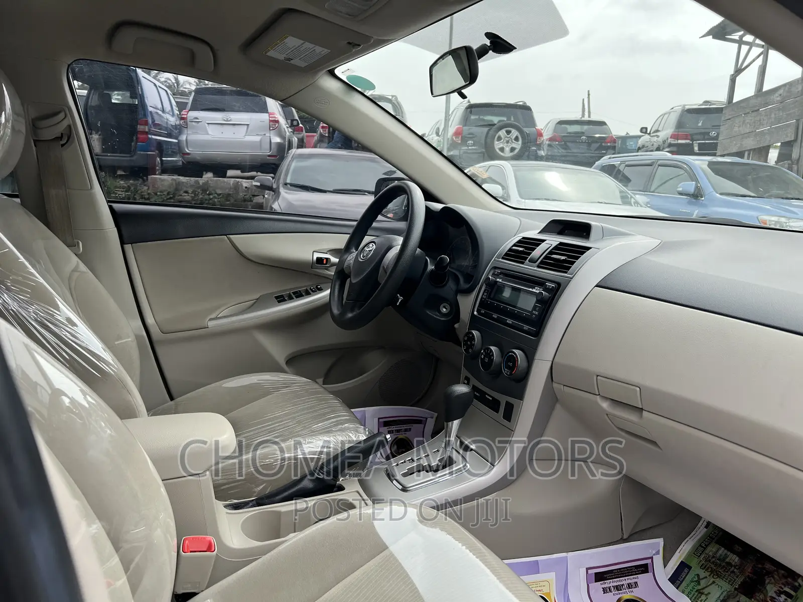 Toyota Corolla 2012 Gold
