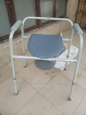 Commode Chair
