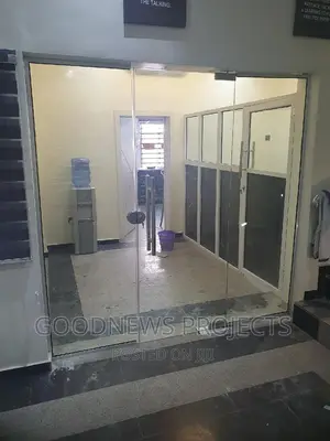 Office Glass Partition With Single Door