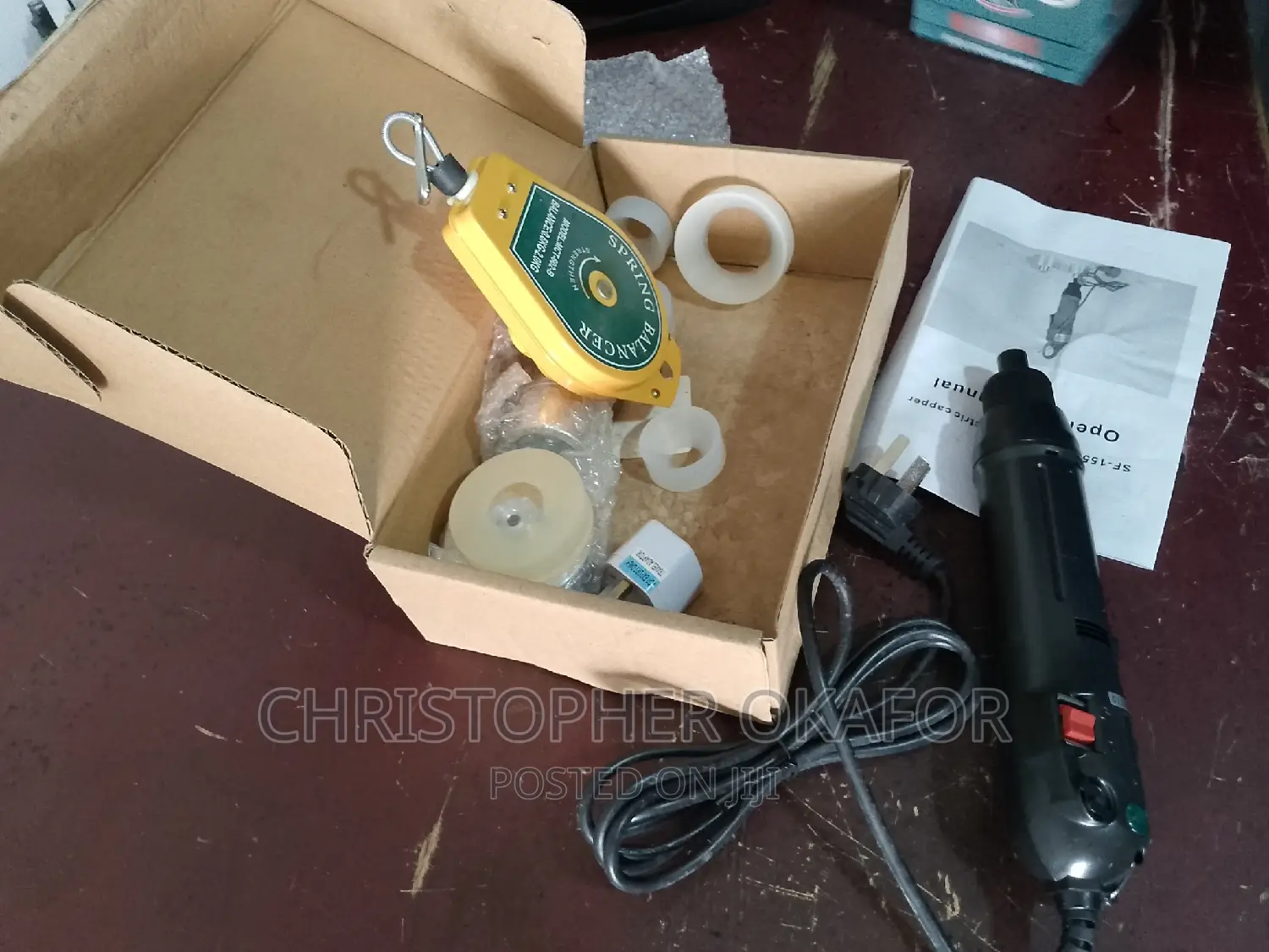 Hand Capping Machine