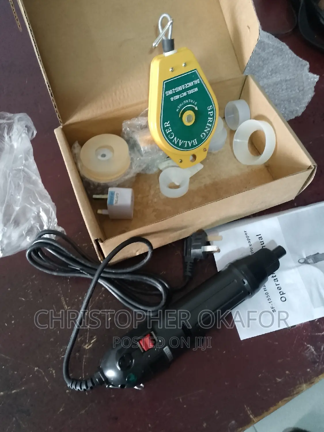 Hand Capping Machine