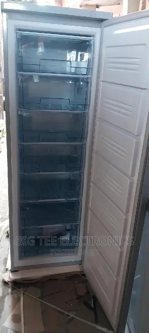Aeon Upright Freezer 7steps