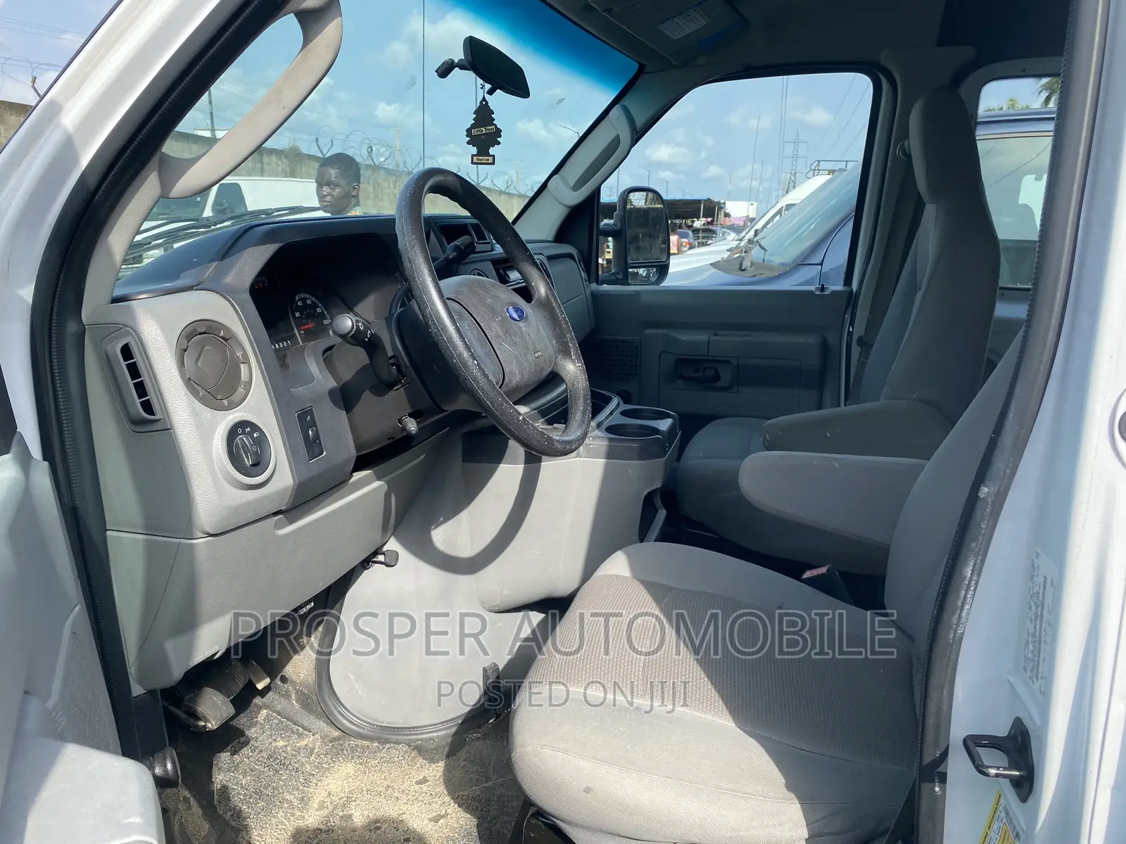 Ford E250 2010 White