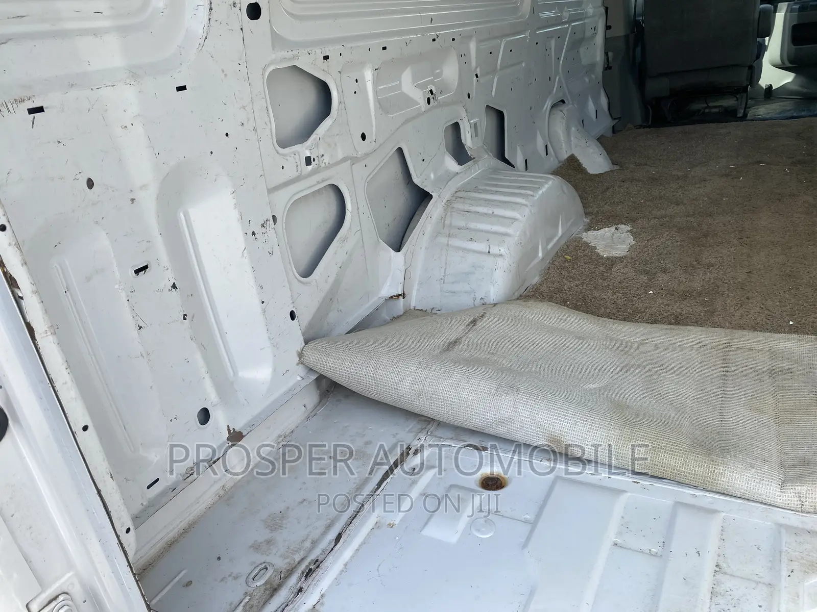 Ford E250 2010 White