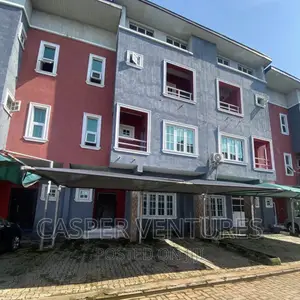 1bdrm Shared Apartment in Lekki Gardens,, Chevron for rent