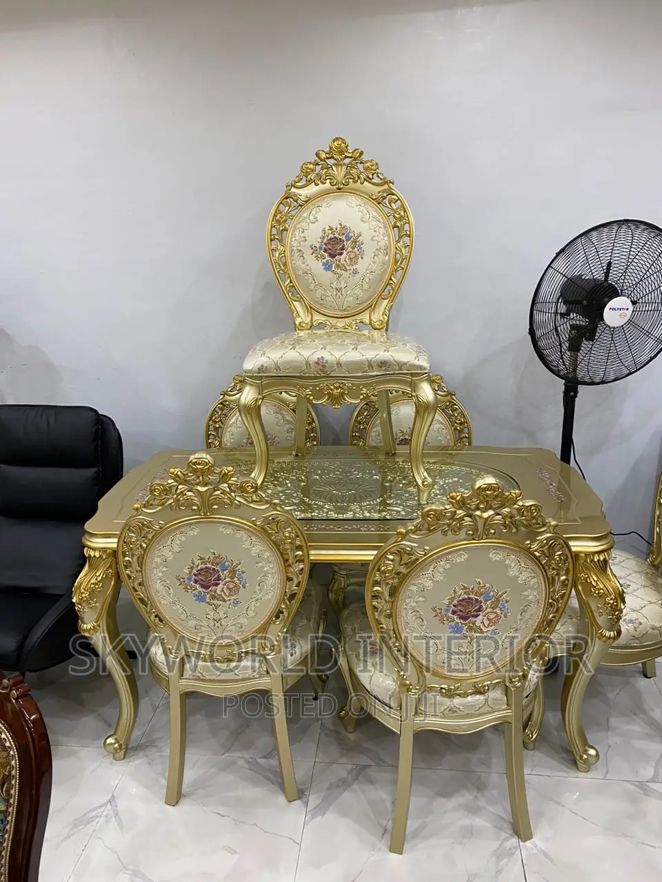 Modern Exquisite Dining Table With 6 Chairs