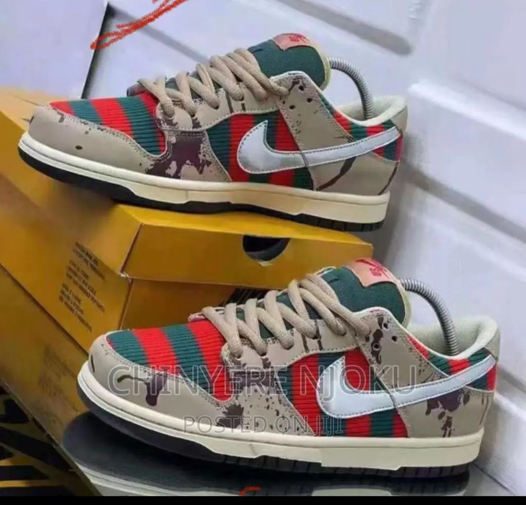 Nike Canvas Shoes
