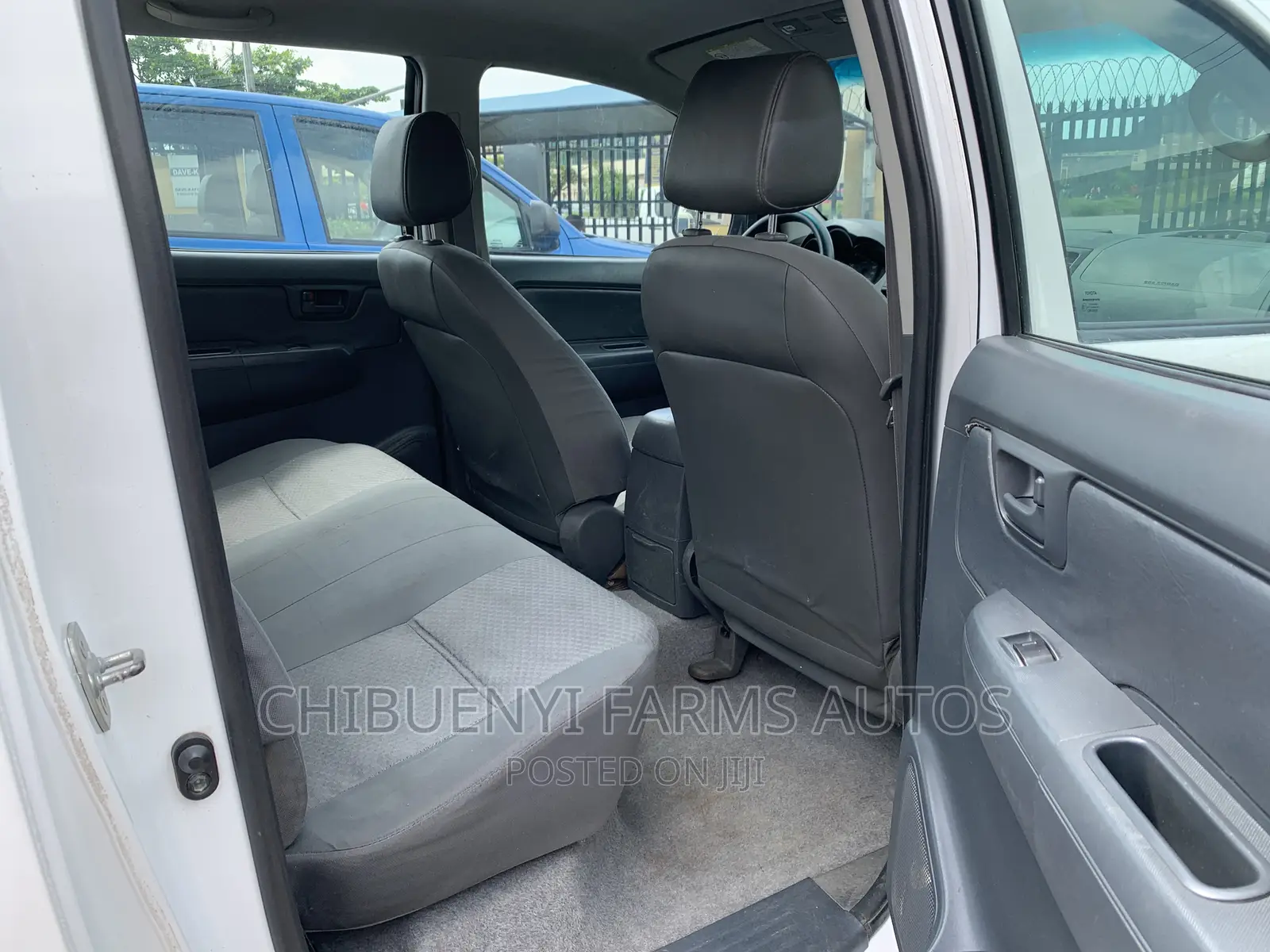 Toyota Hilux SR5 4x4 2015 White
