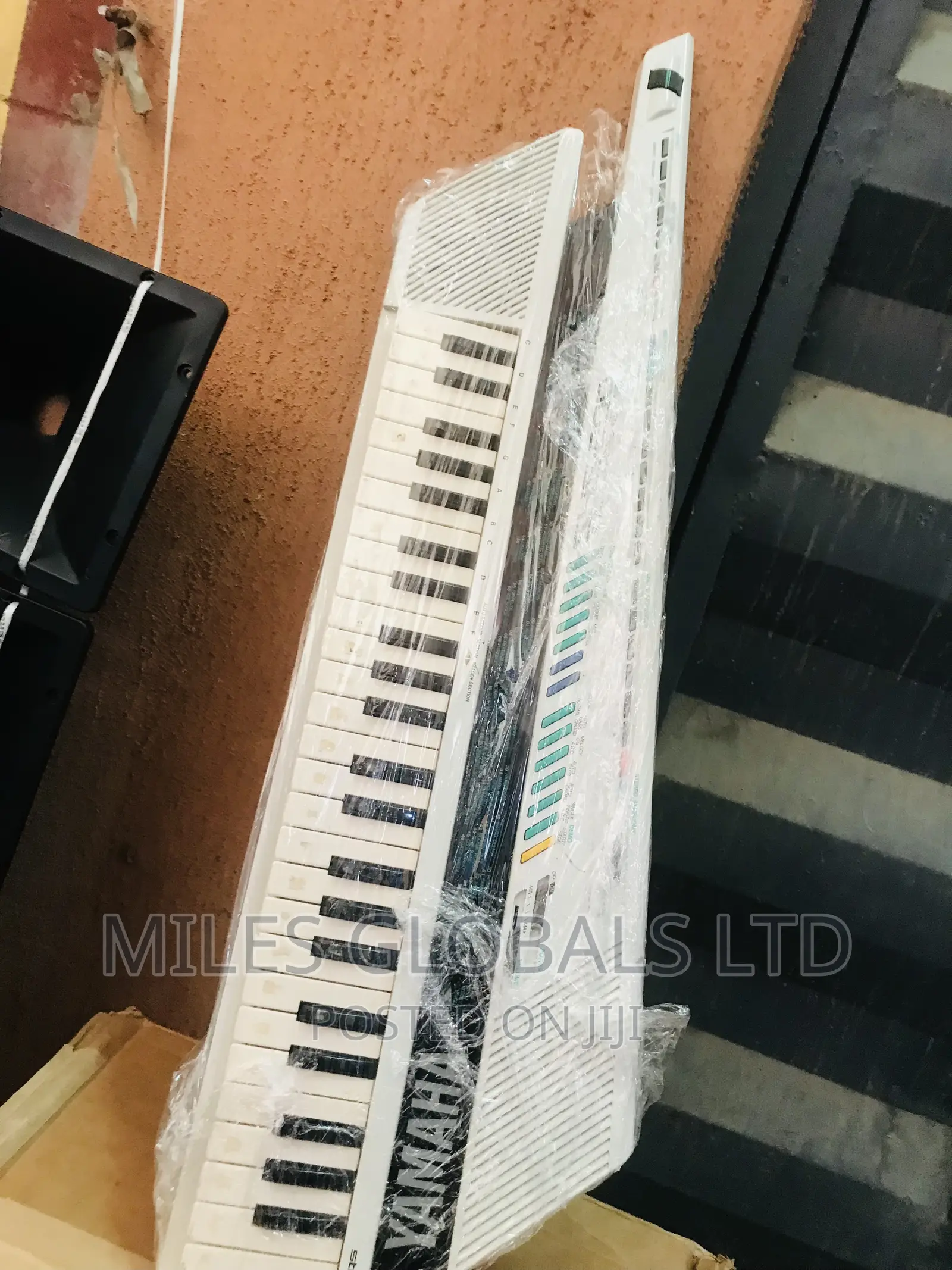 Yamaha Synthesis Keyboard