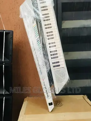 Yamaha Synthesis Keyboard
